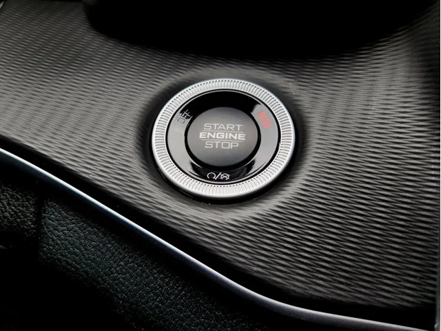 Nuevos JEEP GRAND CHEROKEE at Columbus in Bob Caldwell Chrysler Jeep Dodge Ram