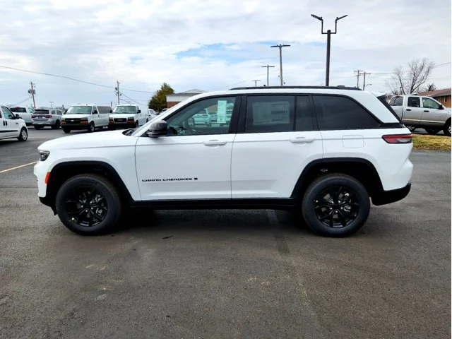 Nuevos JEEP GRAND CHEROKEE at Columbus in Bob Caldwell Chrysler Jeep Dodge Ram