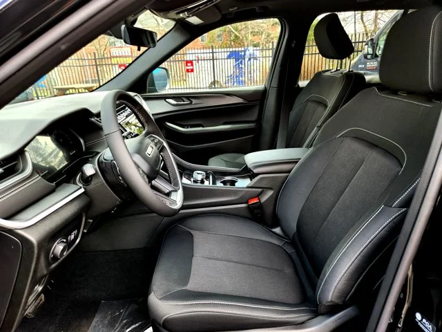 Nuevos JEEP GRAND CHEROKEE at Columbus in Bob Caldwell Chrysler Jeep Dodge Ram