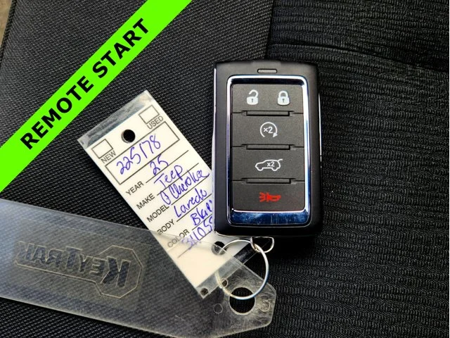 Nuevos JEEP GRAND CHEROKEE at Columbus in Bob Caldwell Chrysler Jeep Dodge Ram