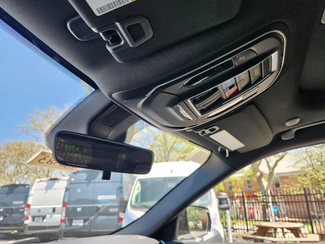 Nuevos JEEP GRAND CHEROKEE at Columbus in Bob Caldwell Chrysler Jeep Dodge Ram