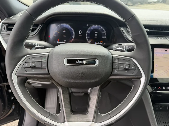 Nuevos JEEP GRAND CHEROKEE à Estados chez autogozo