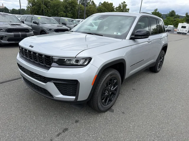 Nuevos JEEP GRAND CHEROKEE à Estados chez autogozo