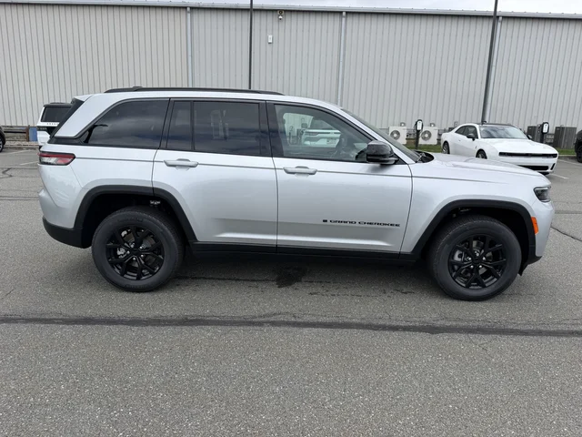 Nuevos JEEP GRAND CHEROKEE à Estados chez autogozo