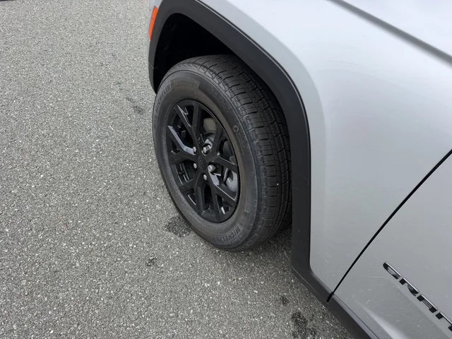 Nuevos JEEP GRAND CHEROKEE à Estados chez autogozo