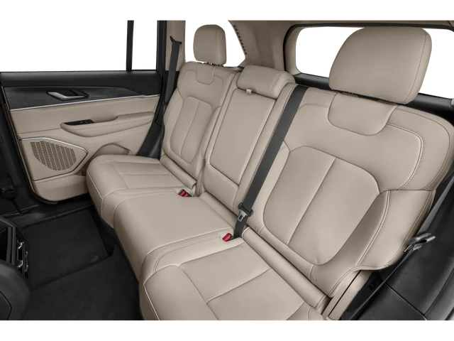 Nuevos JEEP GRAND CHEROKEE at Columbus in Bob Caldwell Chrysler Jeep Dodge Ram