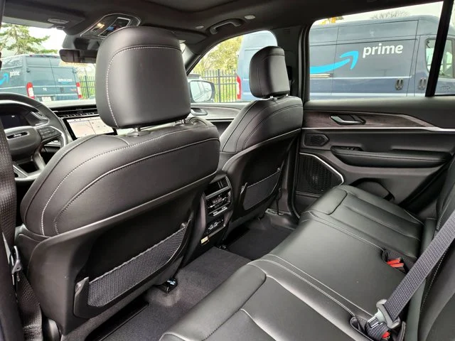 Nuevos JEEP GRAND CHEROKEE at Columbus in Bob Caldwell Chrysler Jeep Dodge Ram