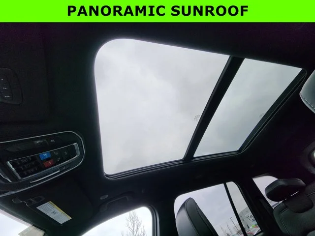 Nuevos JEEP GRAND CHEROKEE at Columbus in Bob Caldwell Chrysler Jeep Dodge Ram