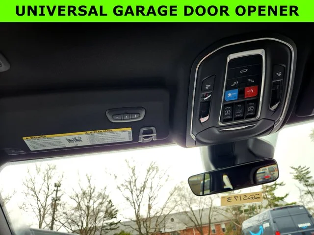 Nuevos JEEP GRAND CHEROKEE at Columbus in Bob Caldwell Chrysler Jeep Dodge Ram