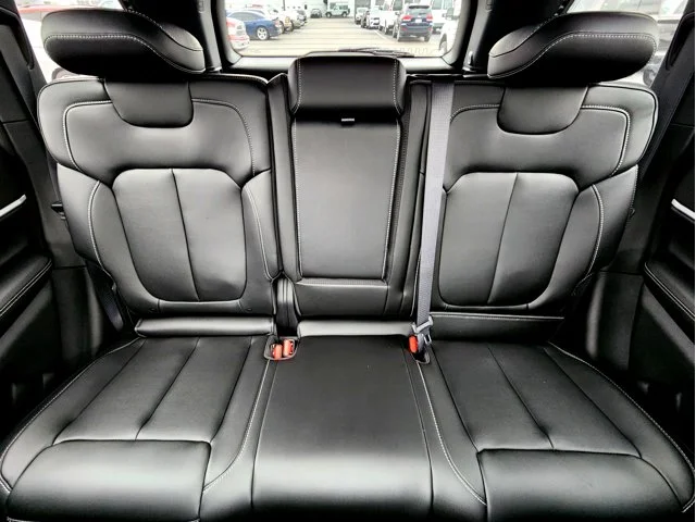 Nuevos JEEP GRAND CHEROKEE at Columbus in Bob Caldwell Chrysler Jeep Dodge Ram