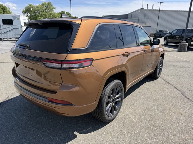 Nuevos JEEP GRAND CHEROKEE à Estados chez autogozo
