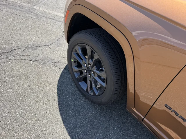 Nuevos JEEP GRAND CHEROKEE à Estados chez autogozo