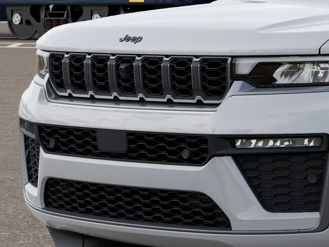 Nuevos JEEP GRAND CHEROKEE à Estados chez autogozo
