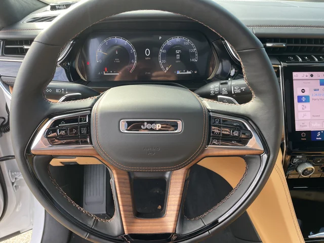 Nuevos JEEP GRAND CHEROKEE à Estados chez autogozo