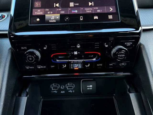 Nuevos JEEP GRAND CHEROKEE L at Columbus in Bob Caldwell Chrysler Jeep Dodge Ram
