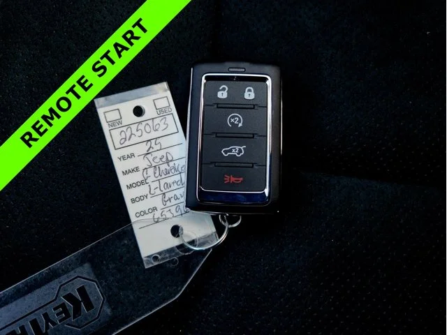 Nuevos JEEP GRAND CHEROKEE L at Columbus in Bob Caldwell Chrysler Jeep Dodge Ram