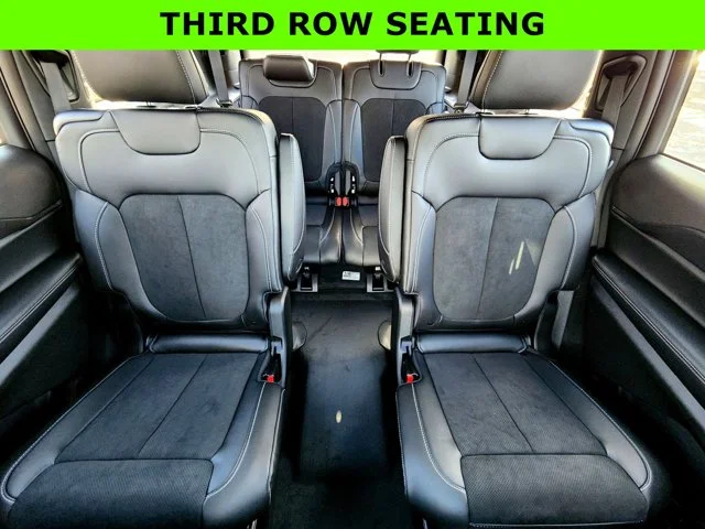 Nuevos JEEP GRAND CHEROKEE L at Columbus in Bob Caldwell Chrysler Jeep Dodge Ram