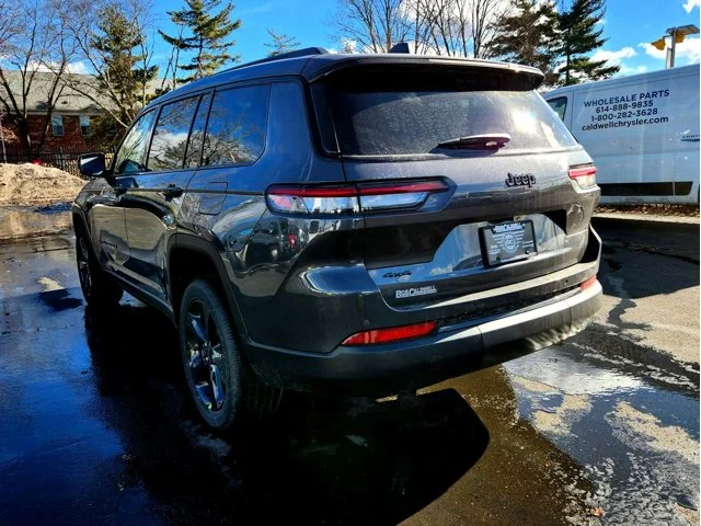 Nuevos JEEP GRAND CHEROKEE L at Columbus in Bob Caldwell Chrysler Jeep Dodge Ram