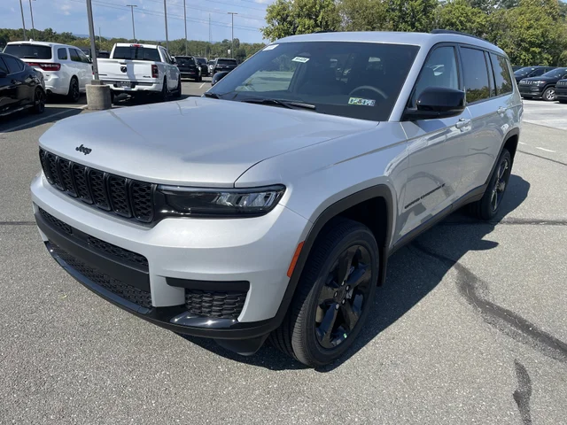 Nuevos JEEP GRAND CHEROKEE L à Estados chez autogozo