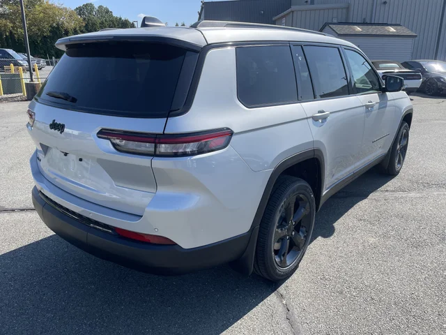 Nuevos JEEP GRAND CHEROKEE L à Estados chez autogozo