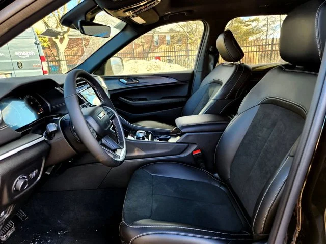 Nuevos JEEP GRAND CHEROKEE L at Columbus in Bob Caldwell Chrysler Jeep Dodge Ram