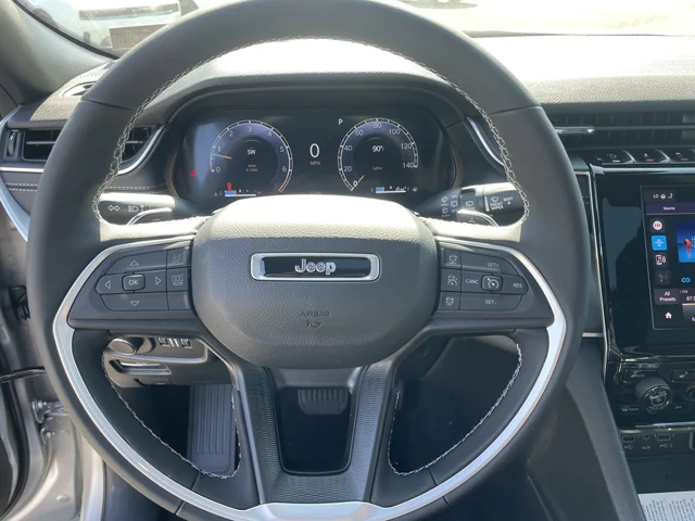 Nuevos JEEP GRAND CHEROKEE à Estados chez autogozo