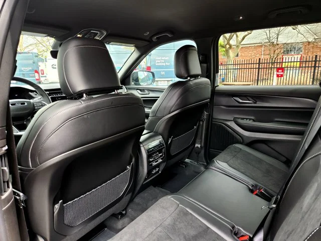 Nuevos JEEP GRAND CHEROKEE L at Columbus in Bob Caldwell Chrysler Jeep Dodge Ram