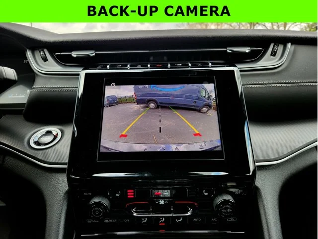 Nuevos JEEP GRAND CHEROKEE L at Columbus in Bob Caldwell Chrysler Jeep Dodge Ram