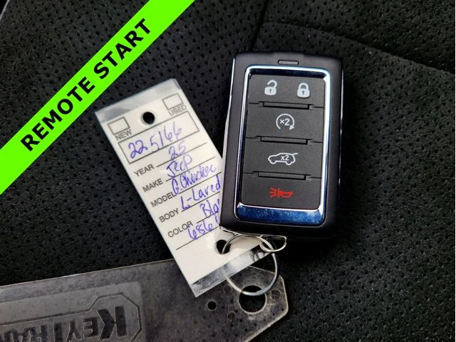 Nuevos JEEP GRAND CHEROKEE L at Columbus in Bob Caldwell Chrysler Jeep Dodge Ram