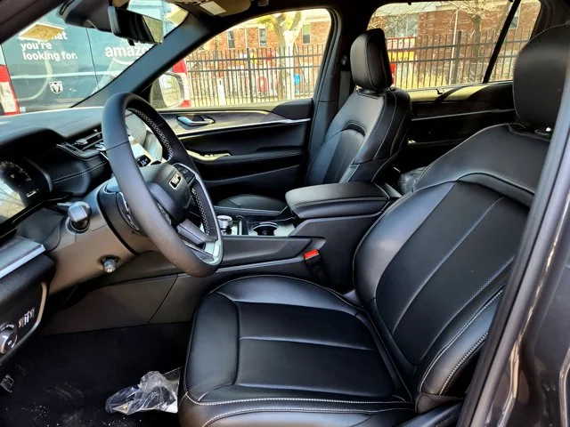Nuevos JEEP GRAND CHEROKEE L at Columbus in Bob Caldwell Chrysler Jeep Dodge Ram