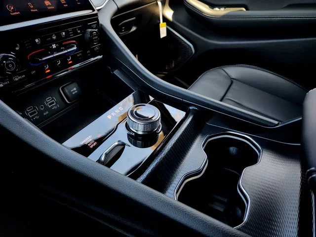 Nuevos JEEP GRAND CHEROKEE L at Columbus in Bob Caldwell Chrysler Jeep Dodge Ram
