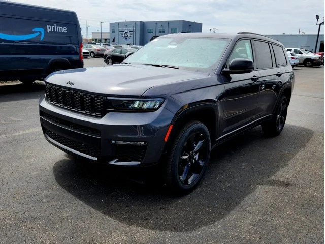 Nuevos JEEP GRAND CHEROKEE L at Columbus in Bob Caldwell Chrysler Jeep Dodge Ram