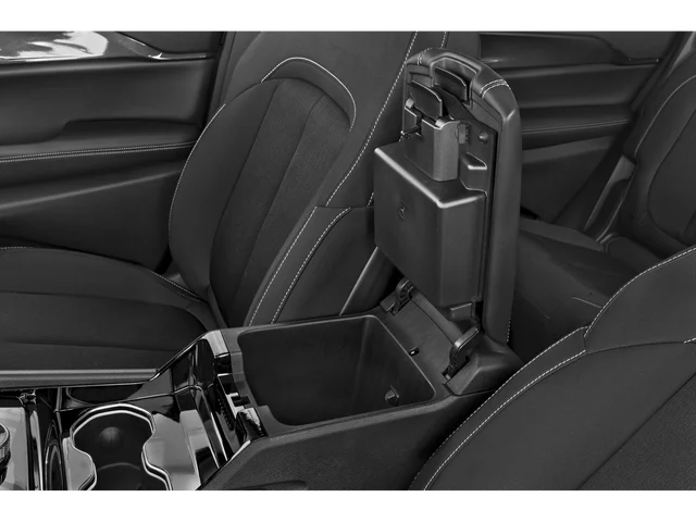 Nuevos JEEP GRAND CHEROKEE L at Columbus in Bob Caldwell Chrysler Jeep Dodge Ram