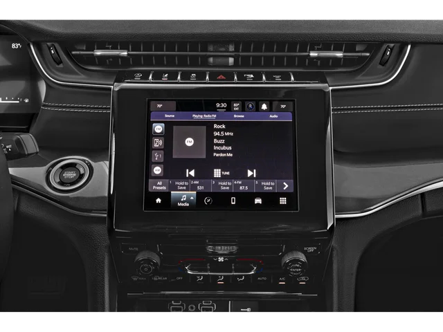 Nuevos JEEP GRAND CHEROKEE L at Columbus in Bob Caldwell Chrysler Jeep Dodge Ram
