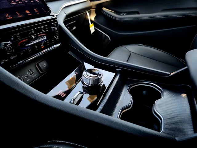 Nuevos JEEP GRAND CHEROKEE L at Columbus in Bob Caldwell Chrysler Jeep Dodge Ram