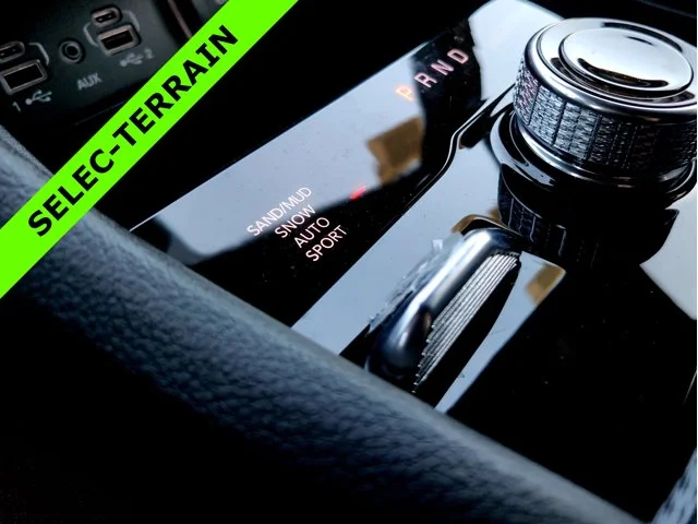 Nuevos JEEP GRAND CHEROKEE L at Columbus in Bob Caldwell Chrysler Jeep Dodge Ram