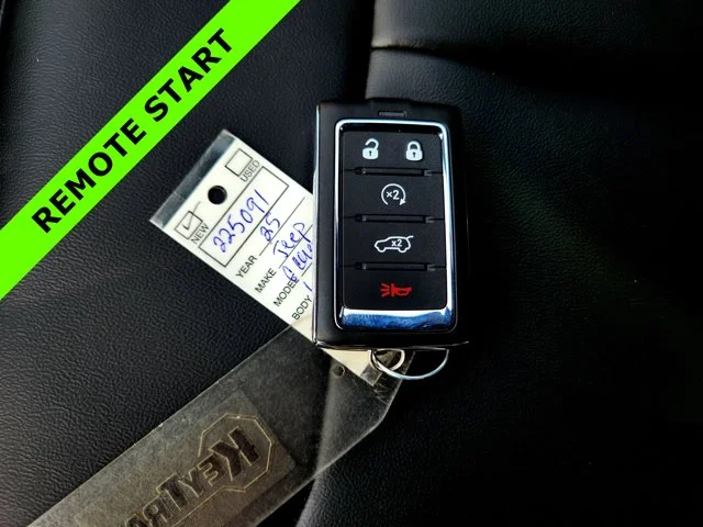 Nuevos JEEP GRAND CHEROKEE L at Columbus in Bob Caldwell Chrysler Jeep Dodge Ram