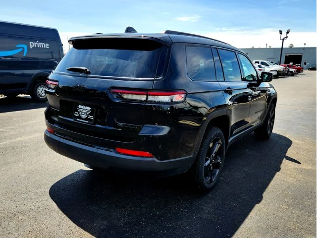 Nuevos JEEP GRAND CHEROKEE L at Columbus in Bob Caldwell Chrysler Jeep Dodge Ram