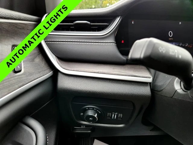 SEMINUEVOS JEEP Grand Cherokee L at Columbus in Bob Caldwell Chrysler Jeep Dodge Ram