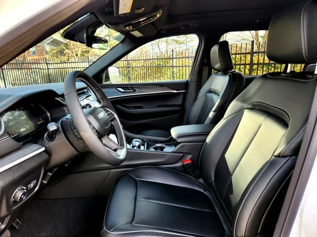 Nuevos JEEP GRAND CHEROKEE L at Columbus in Bob Caldwell Chrysler Jeep Dodge Ram