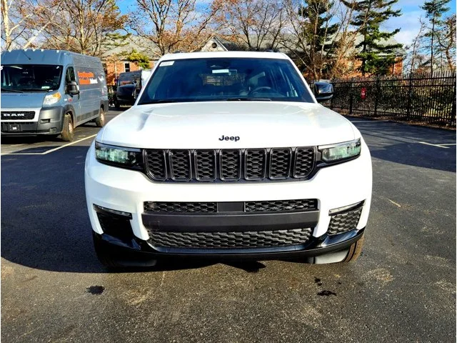 Nuevos JEEP GRAND CHEROKEE L at Columbus in Bob Caldwell Chrysler Jeep Dodge Ram