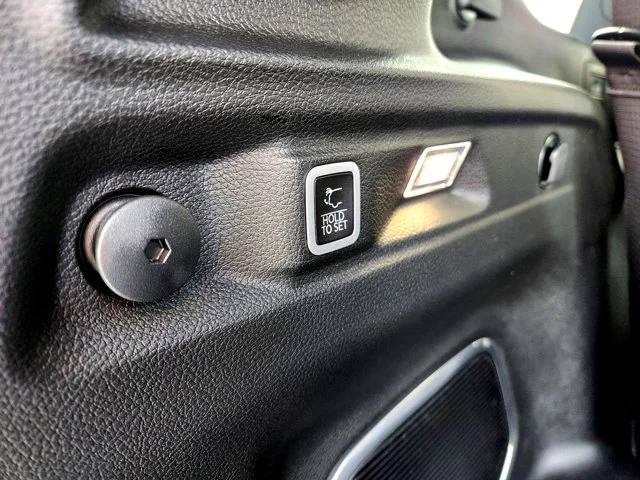 Nuevos JEEP GRAND CHEROKEE L at Columbus in Bob Caldwell Chrysler Jeep Dodge Ram