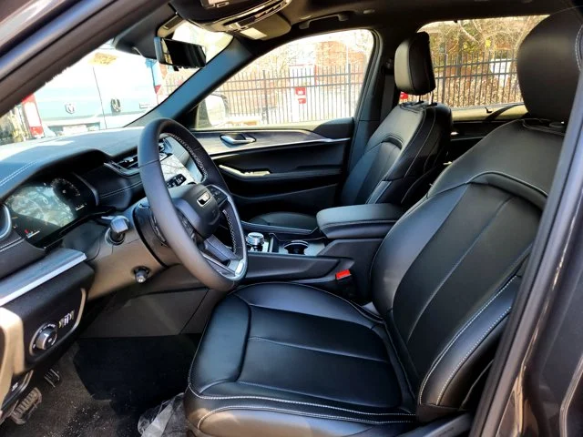Nuevos JEEP GRAND CHEROKEE L at Columbus in Bob Caldwell Chrysler Jeep Dodge Ram
