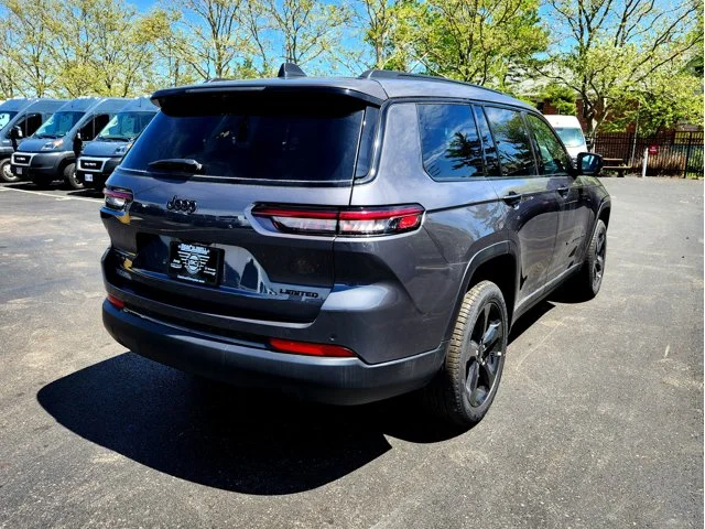 Nuevos JEEP GRAND CHEROKEE L at Columbus in Bob Caldwell Chrysler Jeep Dodge Ram
