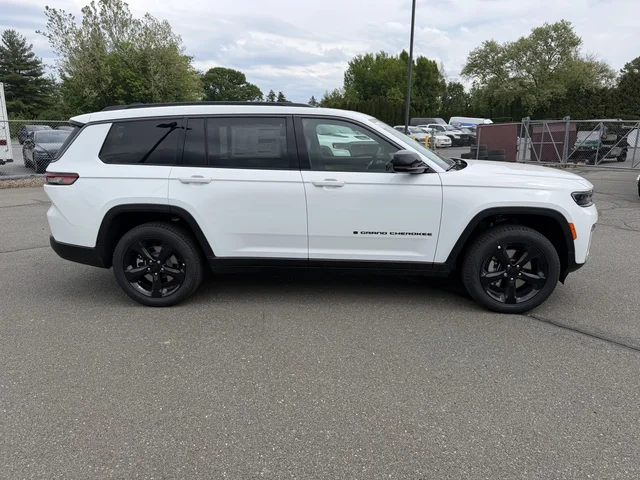 Nuevos JEEP GRAND CHEROKEE L à Estados chez autogozo