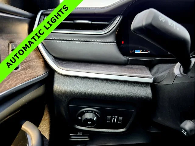 SEMINUEVOS JEEP Grand Cherokee L at Columbus in Bob Caldwell Chrysler Jeep Dodge Ram