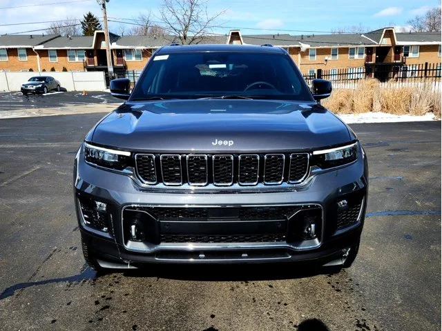 Nuevos JEEP GRAND CHEROKEE L at Columbus in Bob Caldwell Chrysler Jeep Dodge Ram