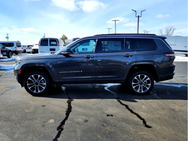 Nuevos JEEP GRAND CHEROKEE L at Columbus in Bob Caldwell Chrysler Jeep Dodge Ram