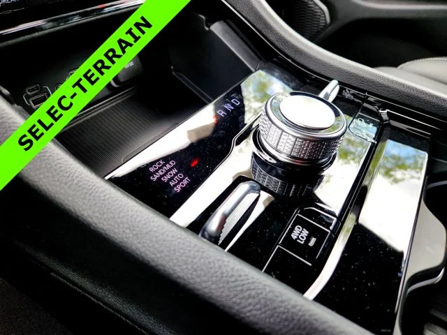 Nuevos JEEP GRAND CHEROKEE L at Columbus in Bob Caldwell Chrysler Jeep Dodge Ram