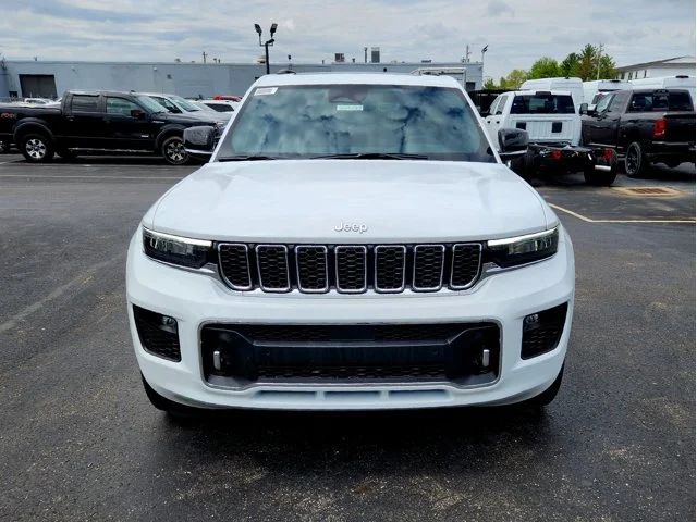 Nuevos JEEP GRAND CHEROKEE L at Columbus in Bob Caldwell Chrysler Jeep Dodge Ram